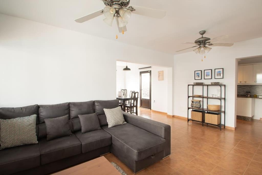 Casa Marlay Spacious, Heated Pool, Bbq & Fast Wi-Fi Only 15 Minutes Walk To Town Playa Blanca  Exterior photo