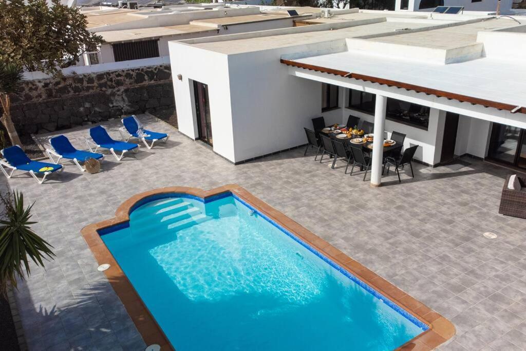 Casa Marlay Spacious, Heated Pool, Bbq & Fast Wi-Fi Only 15 Minutes Walk To Town Playa Blanca  Exterior photo